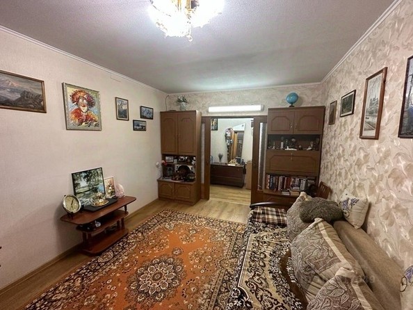 
   Продам 2-комнатную, 52.1 м², Комарова б-р, 9

. Фото 11.