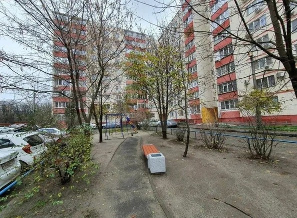 
   Продам 1-комнатную, 41.7 м², Днепровский пер, 124Д

. Фото 1.