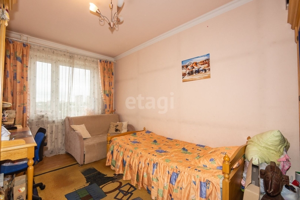 
   Продам 3-комнатную, 110 м², Малюгиной ул, 127/90

. Фото 2.