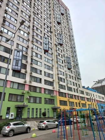 
   Продам 3-комнатную, 75 м², Жмайлова ул, 4Г

. Фото 3.