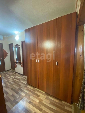 
   Продам 3-комнатную, 60 м², Добровольского пл, 11/2

. Фото 3.