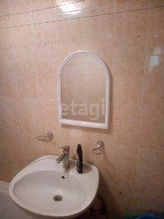 
   Продам 2-комнатную, 30 м², Днепровский пер, 131Г

. Фото 1.