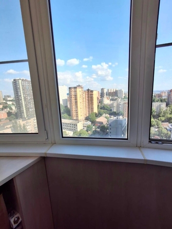 
   Продам 2-комнатную, 66 м², Малюгиной ул, 220/84

. Фото 5.