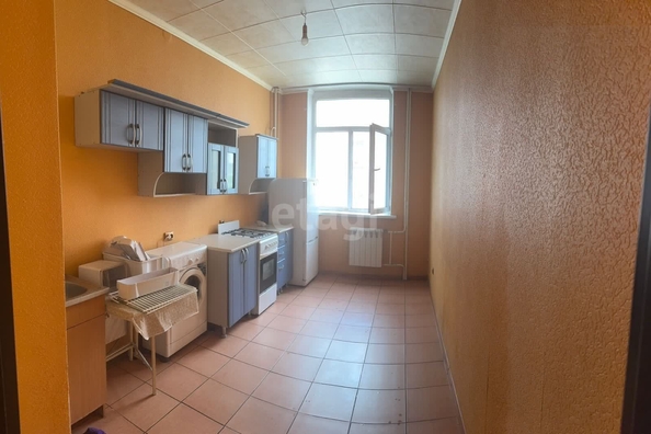 
   Продам 1-комнатную, 45 м², Комарова ул, 132А

. Фото 8.