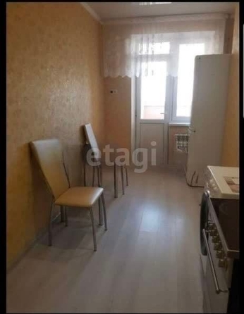 
   Продам 1-комнатную, 41.5 м², Еляна ул, 68

. Фото 4.