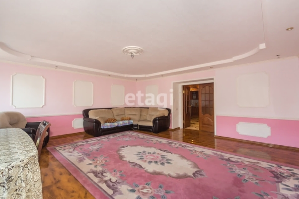 
   Продам 3-комнатную, 107.1 м², 

. Фото 5.