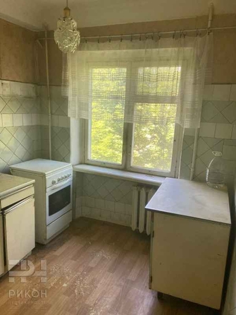 
   Продам 2-комнатную, 45 м², Стачки 1902 года пл

. Фото 1.