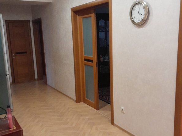 
   Продам 3-комнатную, 115 м², Королева пл, 25Г

. Фото 3.