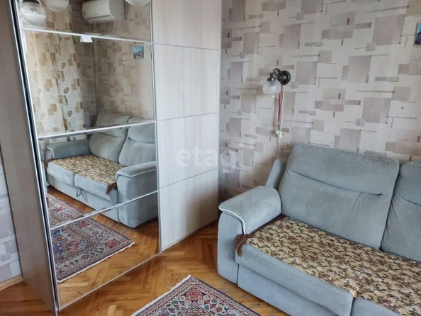 
   Продам 3-комнатную, 70 м², Тимошенко ул, 8

. Фото 1.