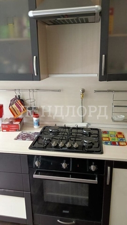 
   Продам 3-комнатную, 80 м², Суворова ул, 28

. Фото 1.