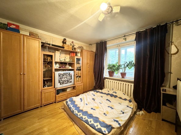 
   Продам 3-комнатную, 64 м², Садовая ул, 8

. Фото 2.