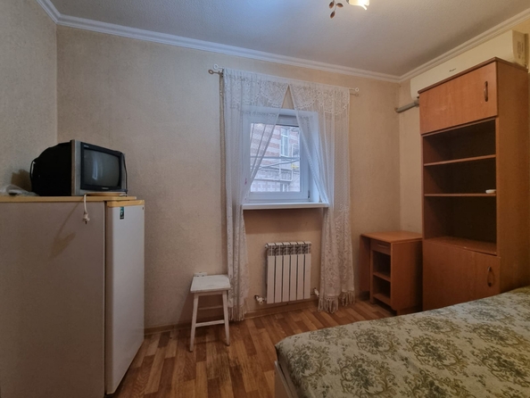 
  Сдам в аренду 1-комнатную квартиру, 17 м², Ростов-на-Дону

. Фото 1.