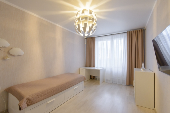 
   Продам 2-комнатную, 55 м², Солженицына пр-кт, 21 к 106

. Фото 5.