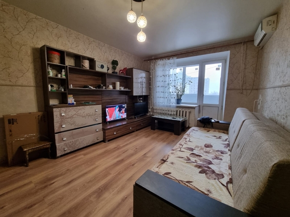 
   Продам 1-комнатную, 37.6 м², Темерницкая ул, 2 ст 1

. Фото 2.