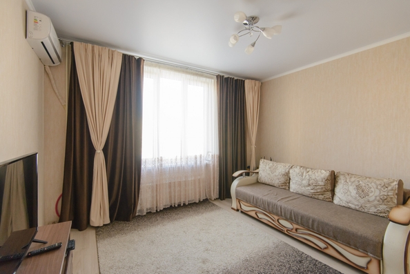 
   Продам 3-комнатную, 71 м², Ткачева ул, 22

. Фото 4.