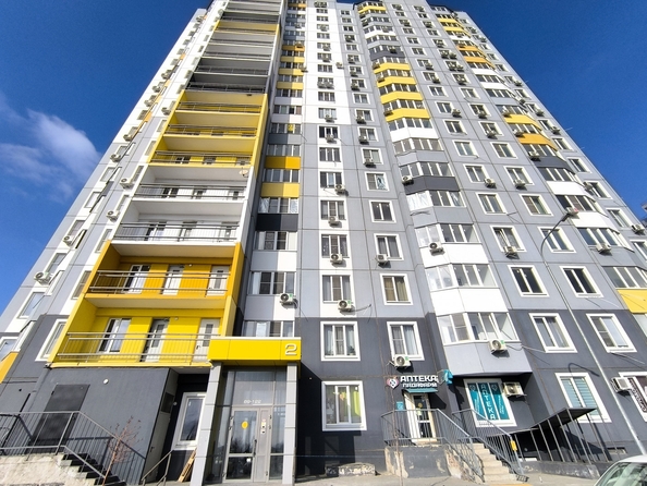 
   Продам 3-комнатную, 72.9 м², Ткачева ул, 42с1

. Фото 1.