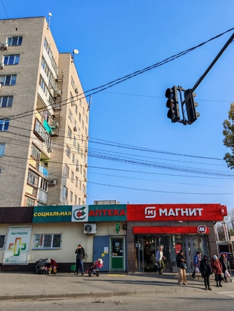 
   Продам 3-комнатную, 56.7 м², 20-летия Октября пр-кт, 77 к 1

. Фото 11.