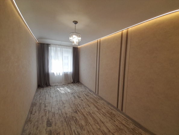 
   Продам 2-комнатную, 46 м², Стачки пр-кт, 215/2

. Фото 4.