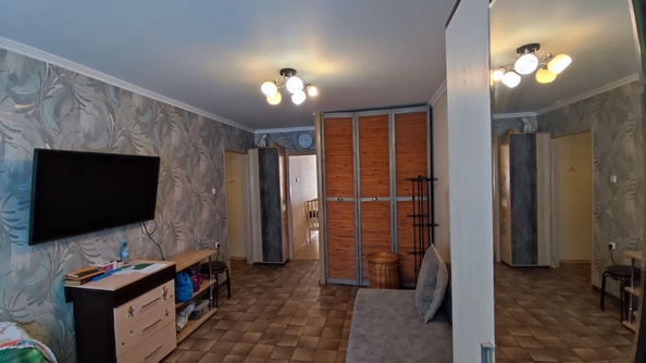 
   Продам 2-комнатную, 44.1 м², Коммунистический пр-кт, 42

. Фото 1.