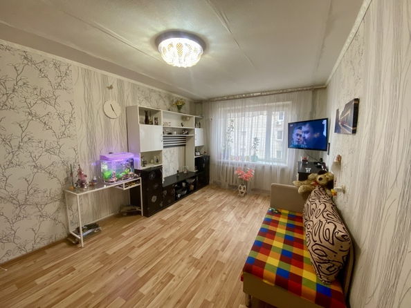 
   Продам 2-комнатную, 57.5 м², 40-летия Победы пр-кт, 318

. Фото 1.