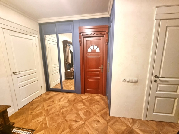 
   Продам 3-комнатную, 100 м², 1-я Краснодарская ул, 61

. Фото 16.