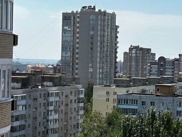 
   Продам 4-комнатную, 160 м², Максима Горького ул, 214/101

. Фото 15.