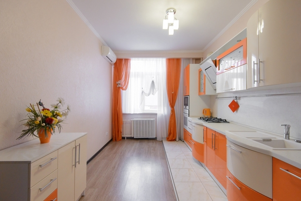 
   Продам 4-комнатную, 125.6 м², Комарова ул, 131а

. Фото 1.