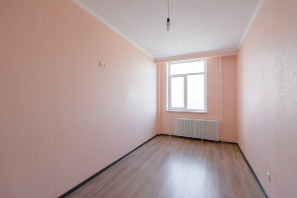 
   Продам 4-комнатную, 125.6 м², Комарова ул, 131а

. Фото 16.