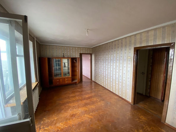 
   Продам 3-комнатную, 54.9 м², Коммунистический пр-кт, 12

. Фото 3.