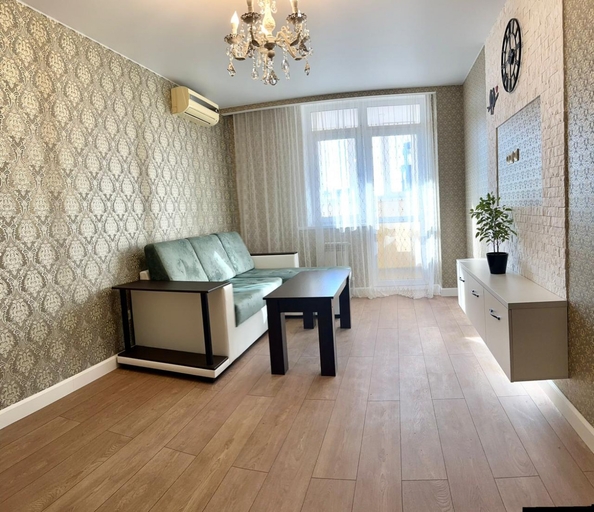 
   Продам 1-комнатную, 45 м², Оганова ул, 20/4

. Фото 1.