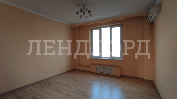 
   Продам 2-комнатную, 53.3 м², Жданова ул, 7/33

. Фото 9.