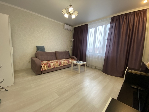 
   Продам 2-комнатную, 56 м², Маршала Жукова пр-кт, 21

. Фото 5.