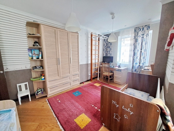 
   Продам 3-комнатную, 116.5 м², 20-я улица ул, 43

. Фото 8.