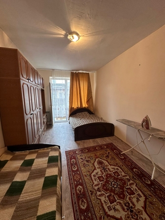 
   Продам 1-комнатную, 40 м², Тихая ул, 28

. Фото 2.