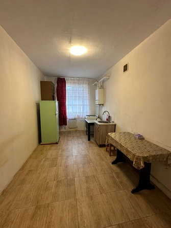 
   Продам 1-комнатную, 40 м², Тихая ул, 28

. Фото 4.