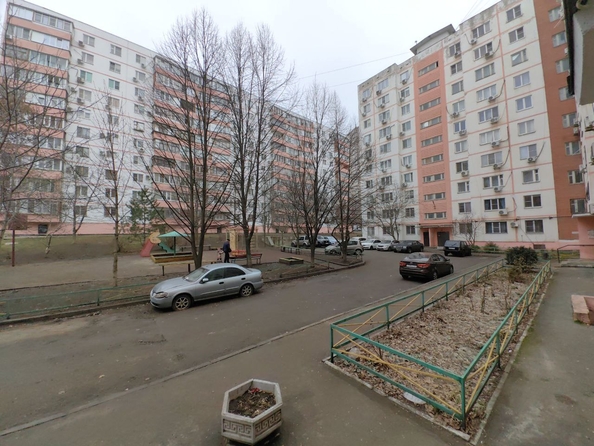 
   Продам 1-комнатную, 40 м², Комарова б-р, 16/3

. Фото 16.