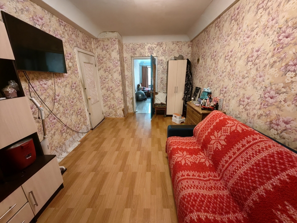 
   Продам 2-комнатную, 44 м², 40-летия Победы пр-кт, 65/9

. Фото 2.
