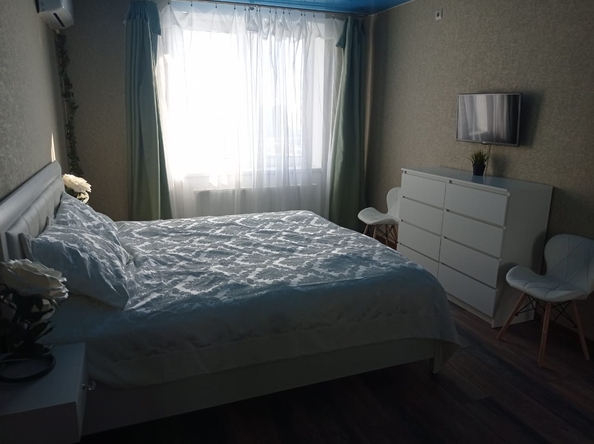 
   Продам 3-комнатную, 72 м², 2-я Краснодарская ул, 169б

. Фото 4.