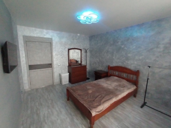 
   Продам 3-комнатную, 72 м², 2-я Краснодарская ул, 169б

. Фото 6.