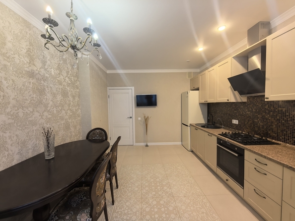 
   Продам 2-комнатную, 77 м², Береговая ул, 117

. Фото 8.