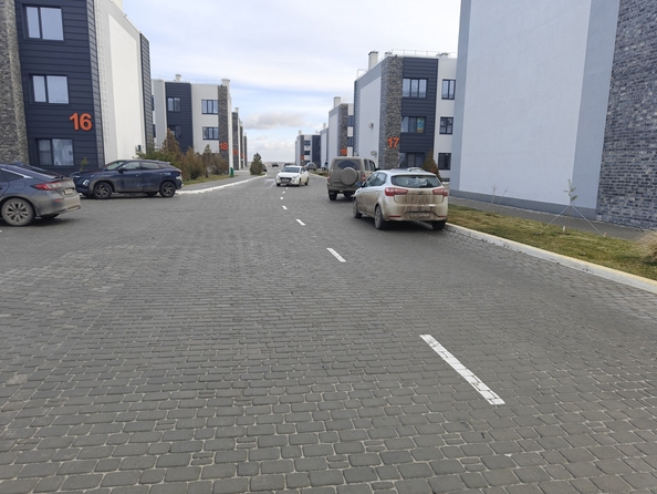 
   Продам 2-комнатную, 49 м², Олимпийское Кольцо ул, 36

. Фото 22.