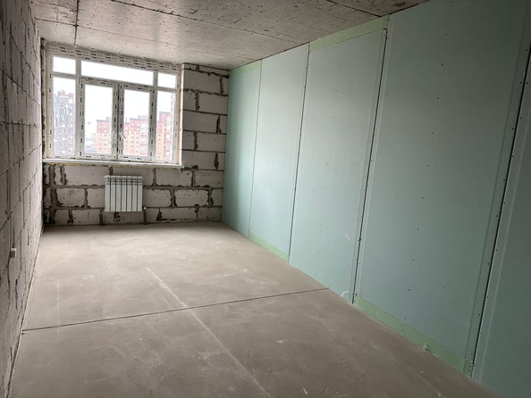 
   Продам 3-комнатную, 100.8 м², 40-летия Победы пр-кт, 63/17

. Фото 11.
