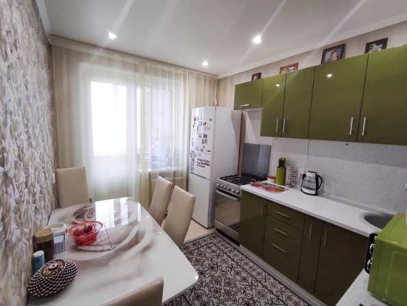 
   Продам 1-комнатную, 40 м², 40-летия Победы пр-кт, 97

. Фото 1.