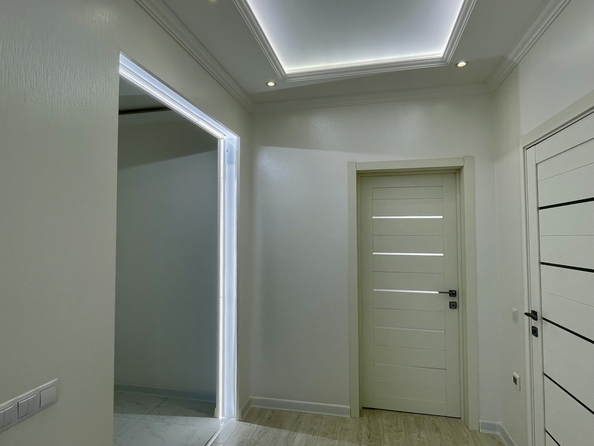 
   Продам 2-комнатную, 57 м², Скачкова ул, 62

. Фото 4.