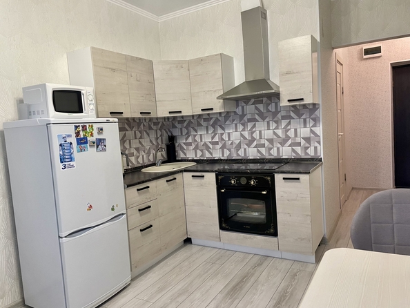 
   Продам 1-комнатную, 44 м², Шеболдаева ул, 95с

. Фото 9.