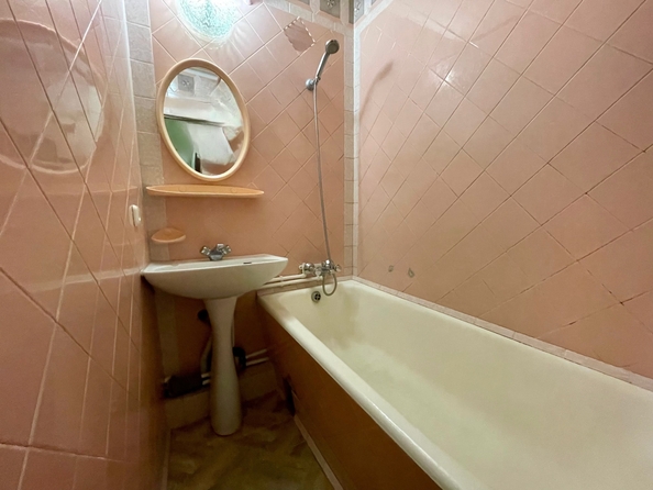 
   Продам 2-комнатную, 49 м², Немировича-Данченко ул, 76

. Фото 12.