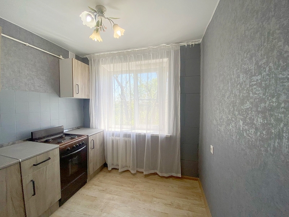 
   Продам 2-комнатную, 47 м², Коммунистический пр-кт, 19

. Фото 2.