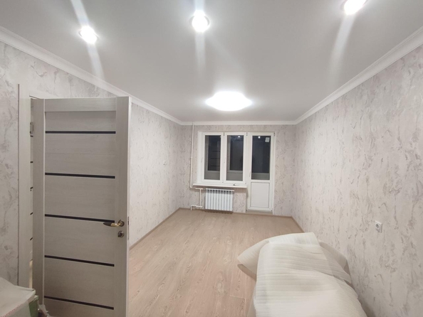 
   Продам 1-комнатную, 33 м², Малиновского ул, 78

. Фото 2.