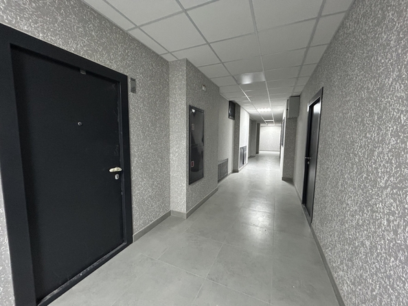 
   Продам 1-комнатную, 41.9 м², Александра Невского ул, 2

. Фото 10.