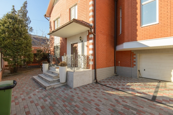 
   Продам дом, 428 м², Ростов-на-Дону

. Фото 1.